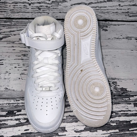 NIKE Air Force 1 - Men’s Size 10 - Picture 9 of 12